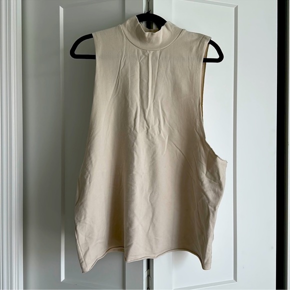 ALO Yoga Cream Muscle Tee - Picture 1 of 4